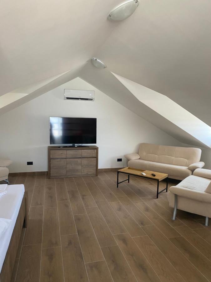 Harmony Suites ボル エクステリア 写真